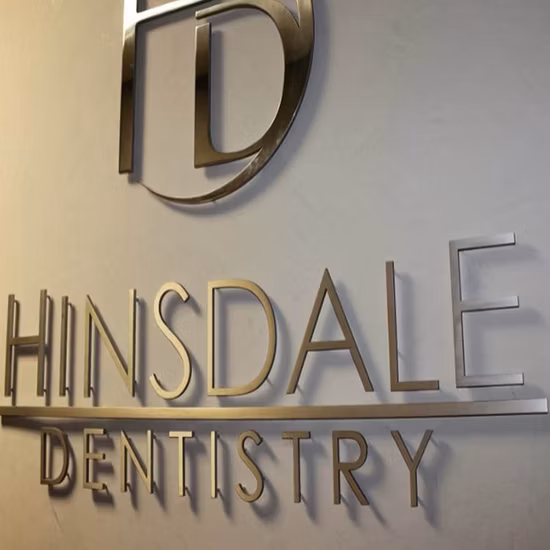 Acryl-Zahnarzt-Werbeschild, beleuchtetes Dental-Shop-Logo, Buchstabenschild